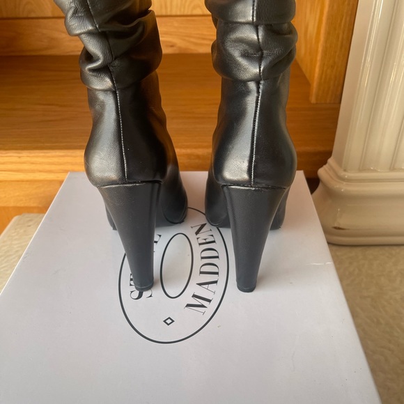 Steve Madden Calysta heel bootie - Picture 5 of 6